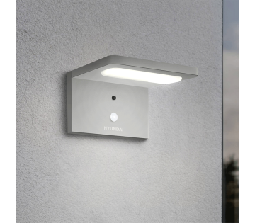 Hyundai L-Shape Solar Flat Light.