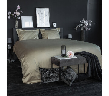 Het Ten Cate Premium Katoen Satijnen Dekbedovertrekset in de kleur Summer Glow geeft een luxe uitstraling aan elke slaapkamer.