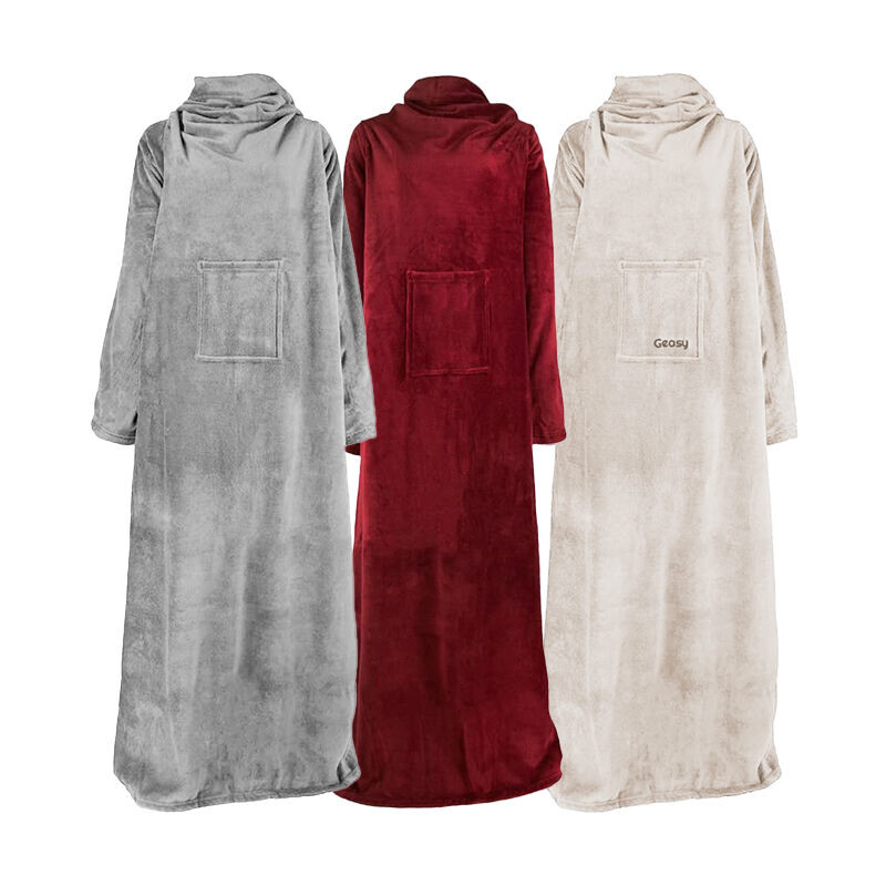 De De Geazy Fleecedeken met Mouwen is verkrijgbaar in 3 verschillende kleuren. 