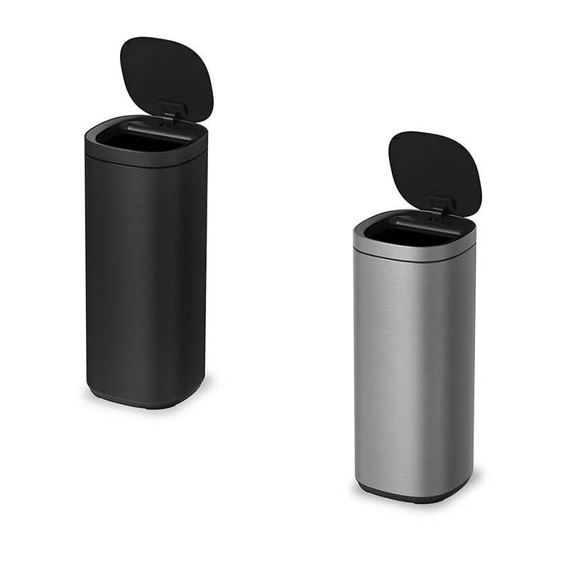 De FlinQ Velo Prullenbak 50 liter in zwart en nikkel.