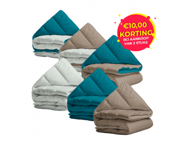Sleeptime lazy dekbed half opgevouwen in de pure variant. Sleeptime lazy dekbed half opgevouwen in de pure variant.