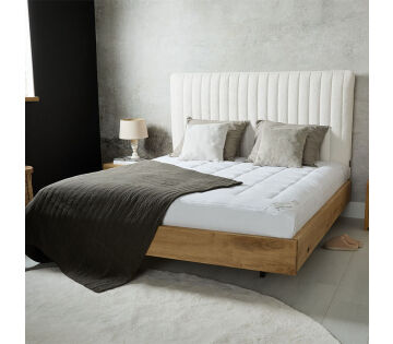 De SleepMed Premium Comfort Doorgestikte Topper. De SleepMed Premium Comfort Doorgestikte Topper.