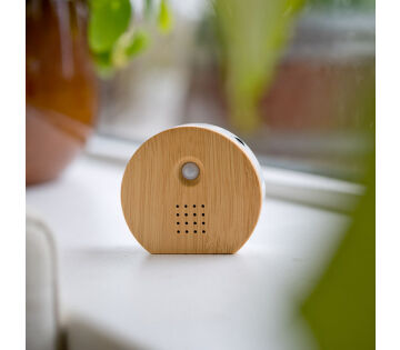 QLT Natuurgeluiden Doosje met Sensor in hout. QLT Natuurgeluiden Doosje met Sensor in hout.