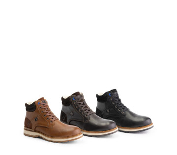 Drie paar heren veterboots in cognac, bruin en zwart naast elkaar.