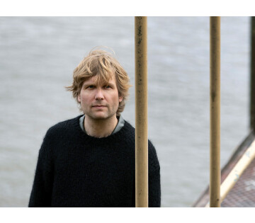 AWKWARD i + la loye in Groningen