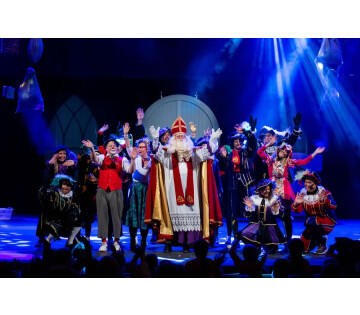 Sinterklaas & de GigantiKadoVeranderMachine (3+) in Assen