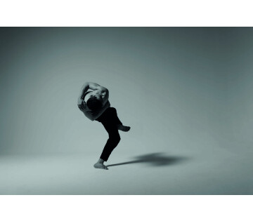 Denden Karadeniz en Zero Dance Theatre - Loud Whispers in Drachten