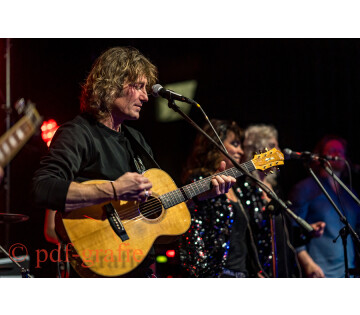 Fenderwerf - Laitsje om de blues in Leeuwarden