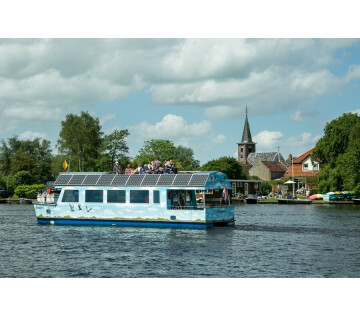 Vaartocht door Nationaal Park De Alde Feanen in Earnewâld