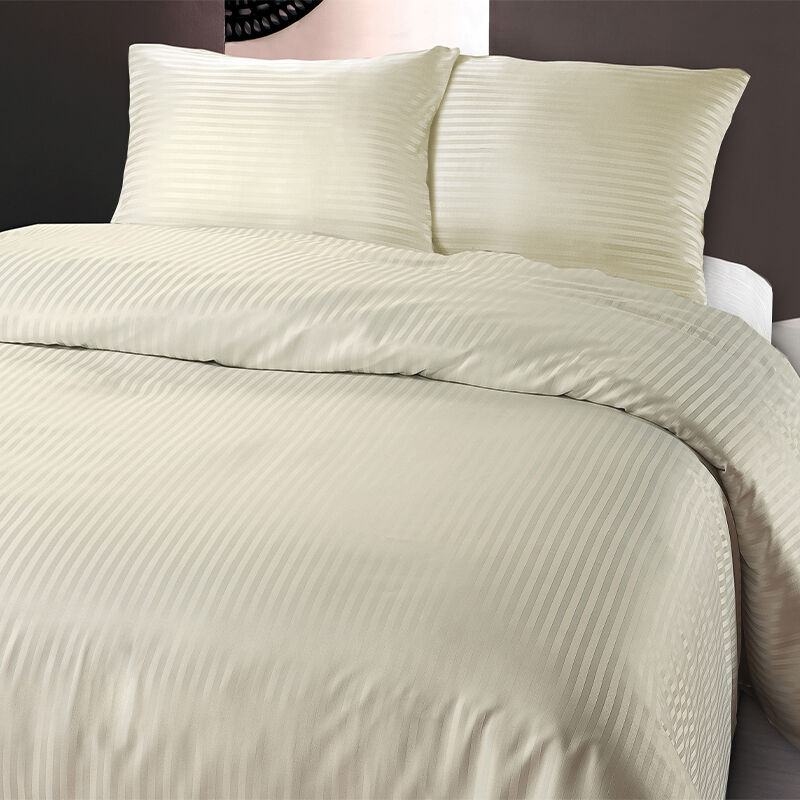 Deze Zensation Dallas Dekbedovertrekset in crème geeft een rustgevend gevoel aan je slaapkamer. Deze Zensation Dallas Dekbedovertrekset in crème geeft een rustgevend gevoel aan je slaapkamer.
