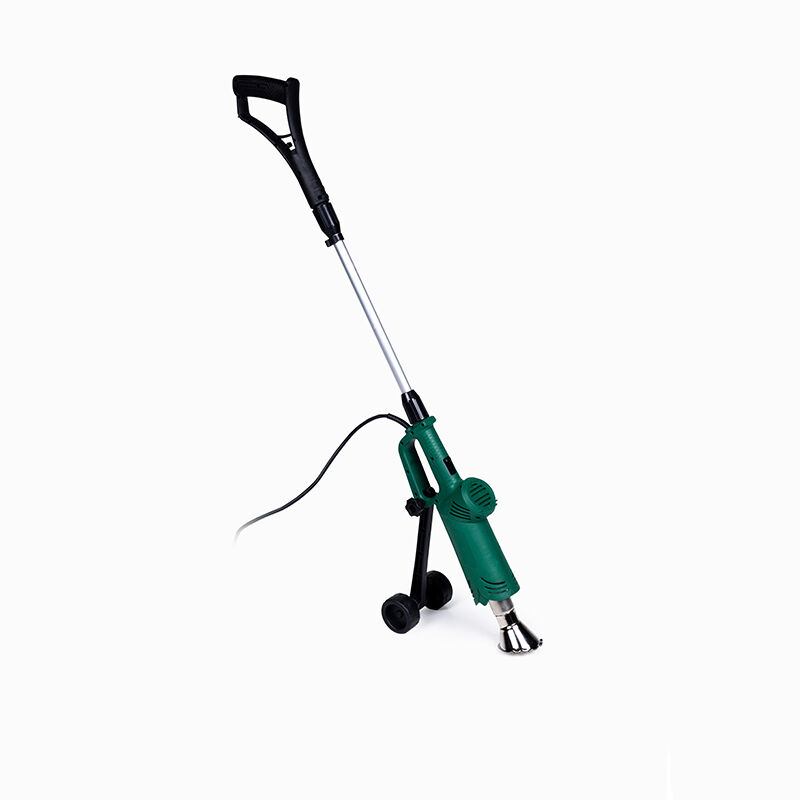 De QLT 3-in-1 Onkruidbrander met wielen. De QLT 3-in-1 Onkruidbrander met wielen.