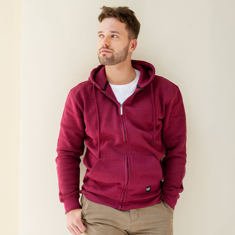 De Cappuccino Full ZIp Hoody is een stijlvol en warm vest, welke uitermate geschikt is voor de koudere dagen. 