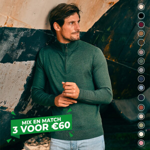 De Mario Russo Half Zip Pullover is verkrijgbaar in verschillende kleuren, een model draagt de Half Zip in de kleur groen. Er geldt tijdelijk een mix en match actie van 3 voor 60. 