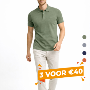 Heren polo groen met korte mouwen en knoopsluiting casual gedragen